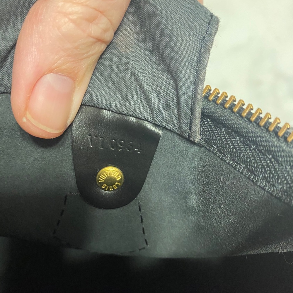 Louis Vuitton Speedy 30 Epi - Picture 12 of 16